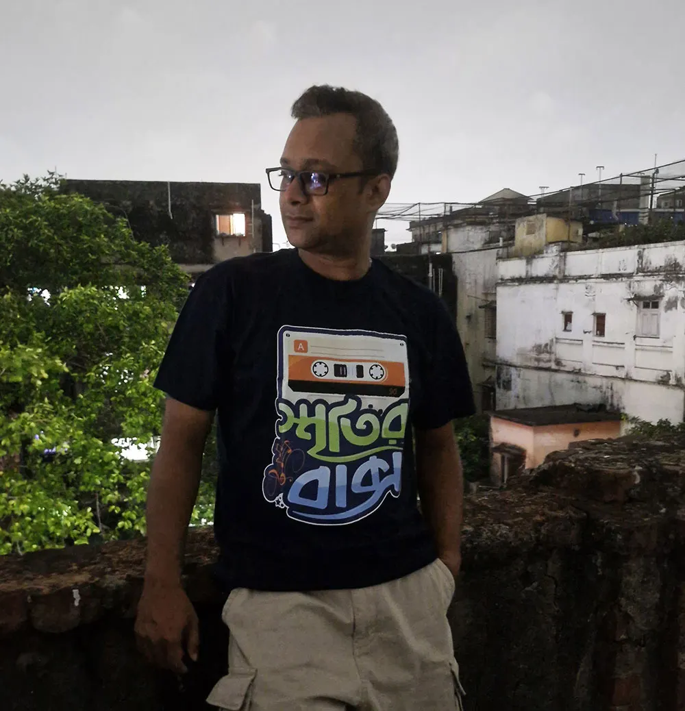 Buy Sritir Baksho Men T-shirts